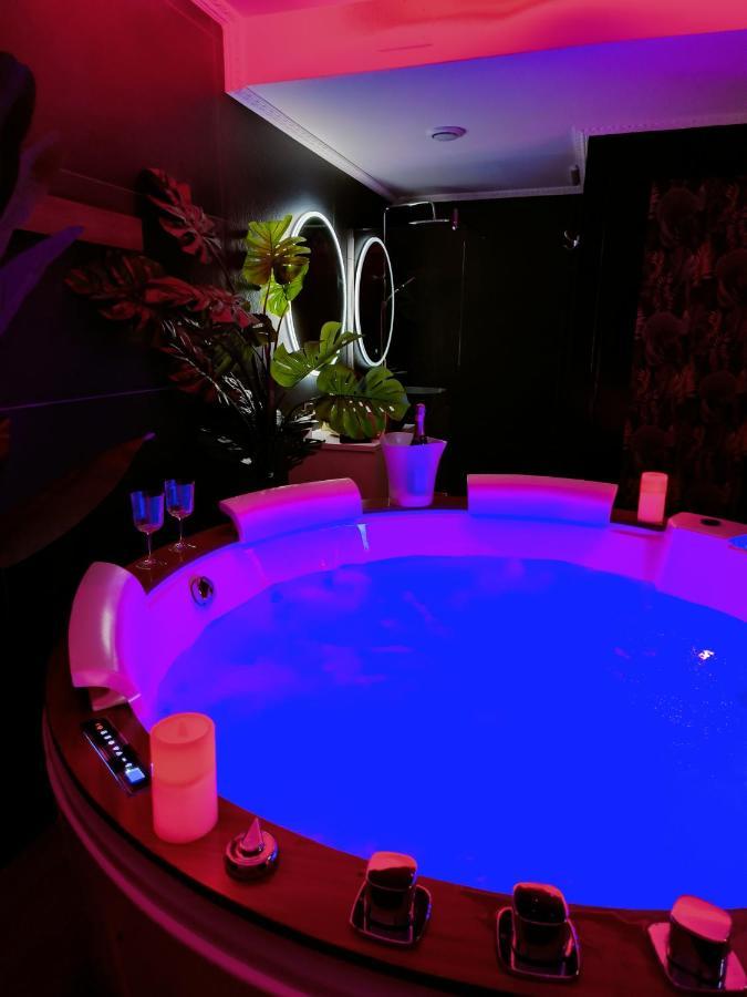 La Loveroom Bdsm De Nice " La Chambre Luxe Des Desirs " Exterior foto